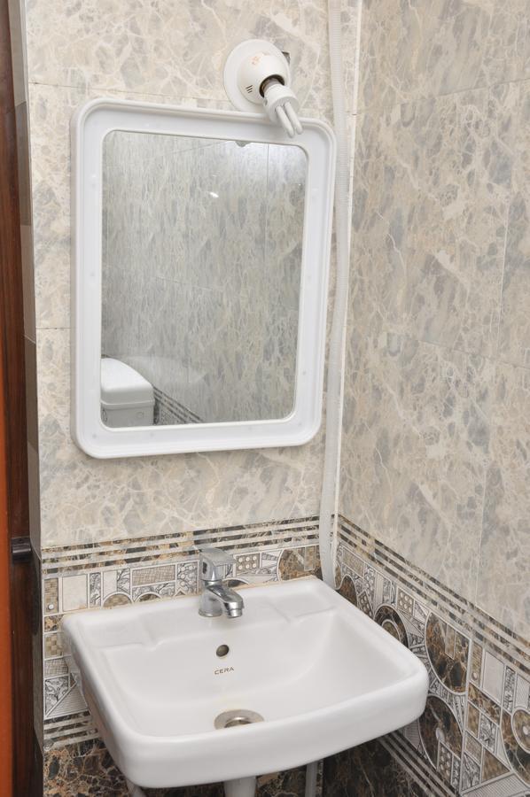 Addhuri Comforts Inn Mysore Bagian luar foto